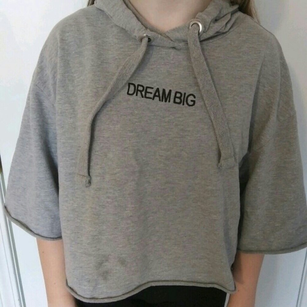 Semi-cropped hoodie